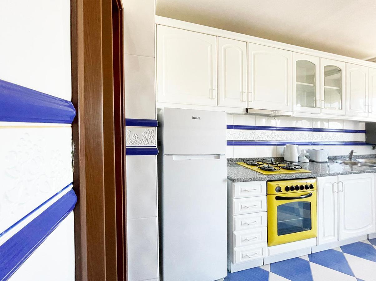 Yellow House Aveiro Smart Tv And Garage ภายนอก รูปภาพ